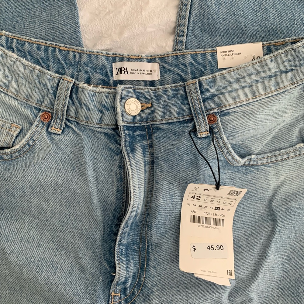 brand new zara mom jeans!!